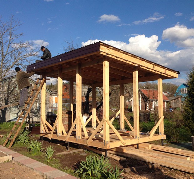 Монтаж винтовых свай под беседку в Ельце